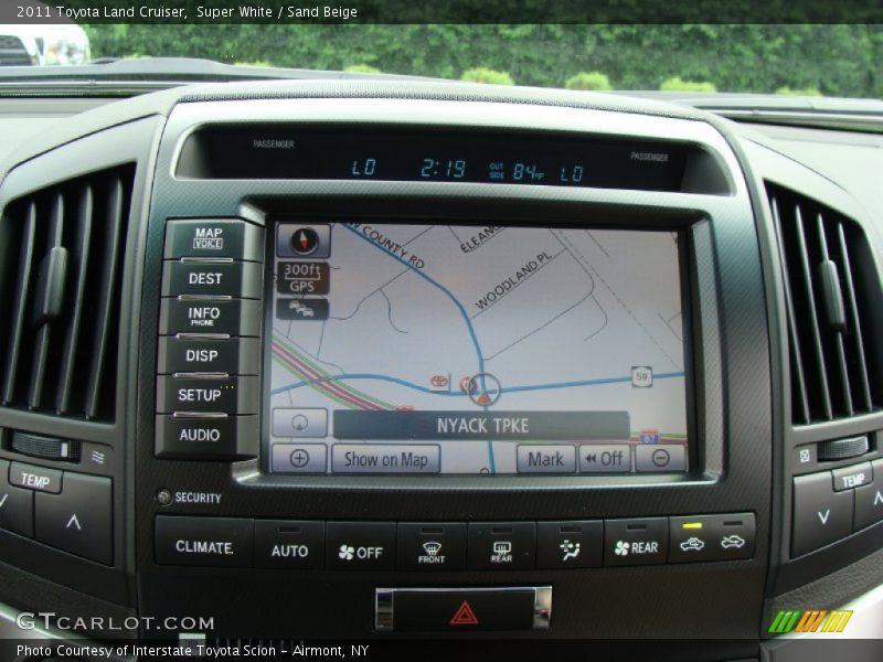 Super White / Sand Beige 2011 Toyota Land Cruiser