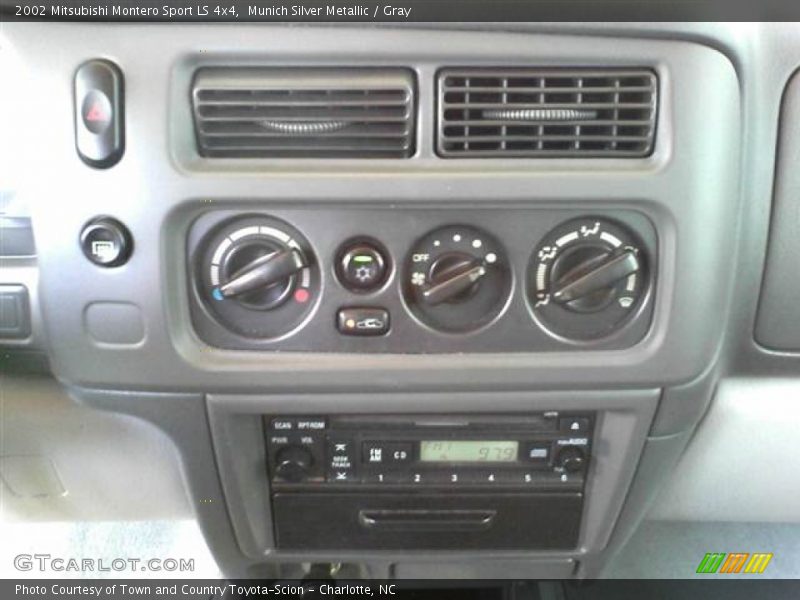Munich Silver Metallic / Gray 2002 Mitsubishi Montero Sport LS 4x4