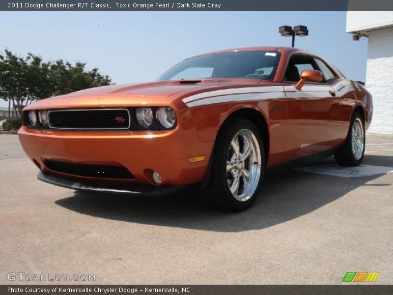 Toxic Orange Pearl / Dark Slate Gray 2011 Dodge Challenger R/T Classic
