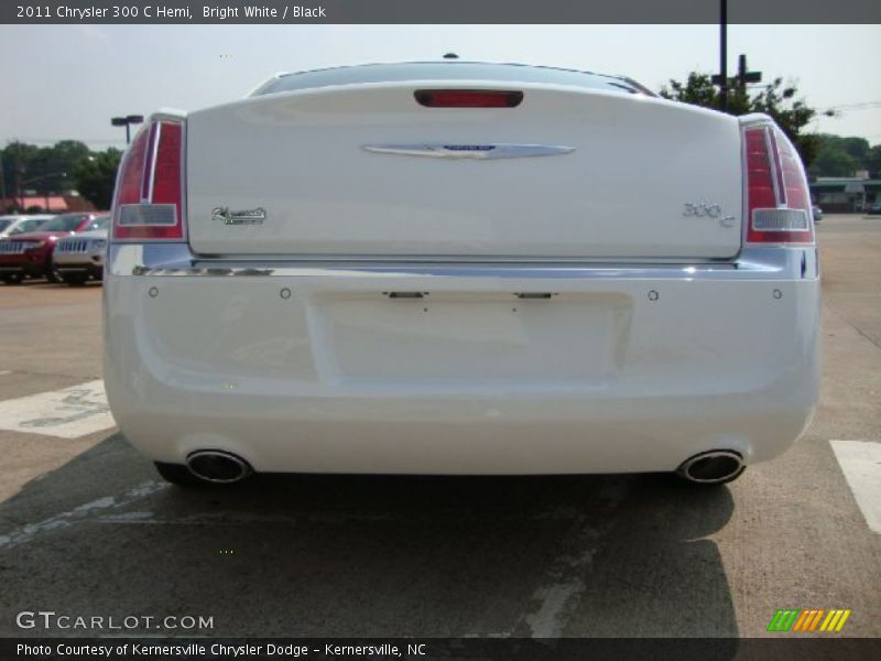 Bright White / Black 2011 Chrysler 300 C Hemi