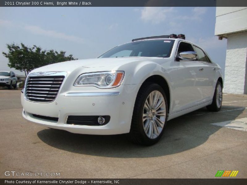 Bright White / Black 2011 Chrysler 300 C Hemi