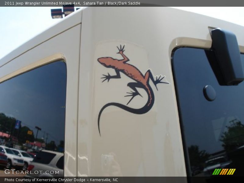 Sahara Tan / Black/Dark Saddle 2011 Jeep Wrangler Unlimited Mojave 4x4