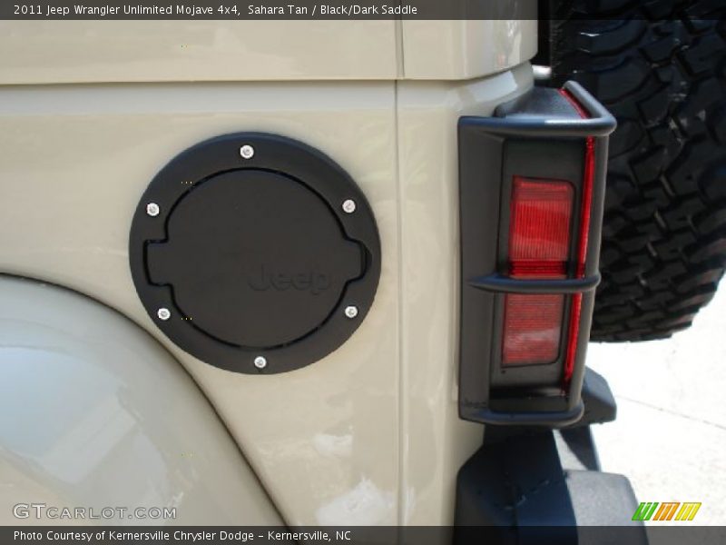 Sahara Tan / Black/Dark Saddle 2011 Jeep Wrangler Unlimited Mojave 4x4