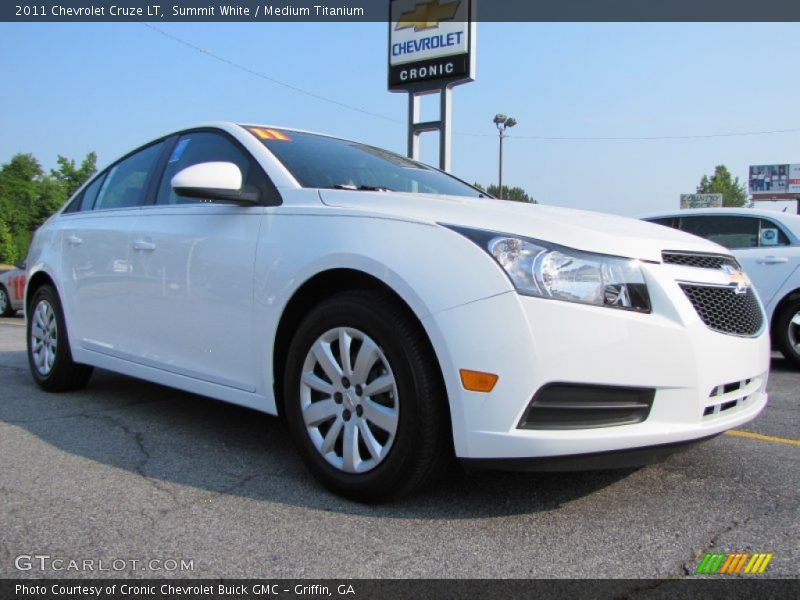 Summit White / Medium Titanium 2011 Chevrolet Cruze LT