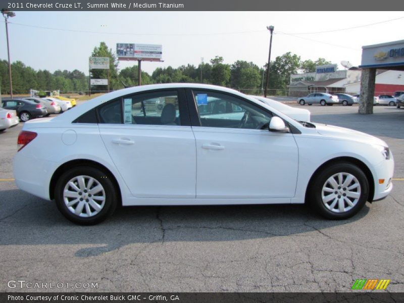 Summit White / Medium Titanium 2011 Chevrolet Cruze LT