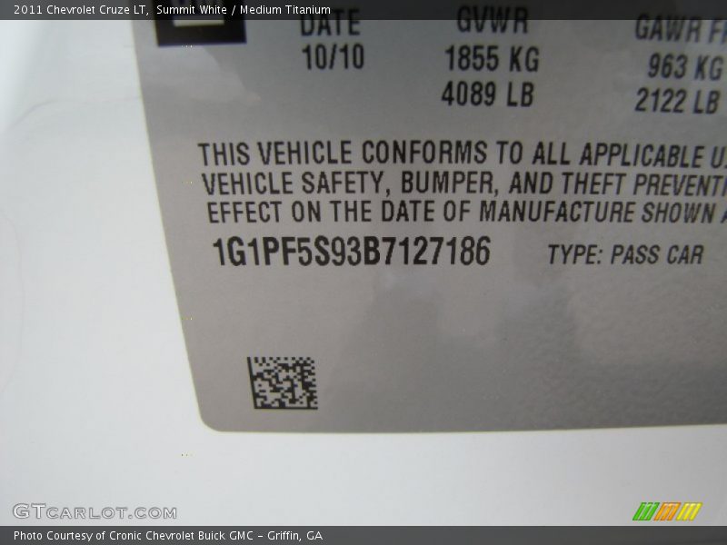 Summit White / Medium Titanium 2011 Chevrolet Cruze LT
