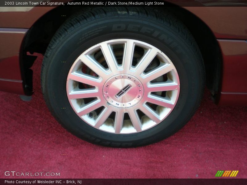 Autumn Red Metallic / Dark Stone/Medium Light Stone 2003 Lincoln Town Car Signature