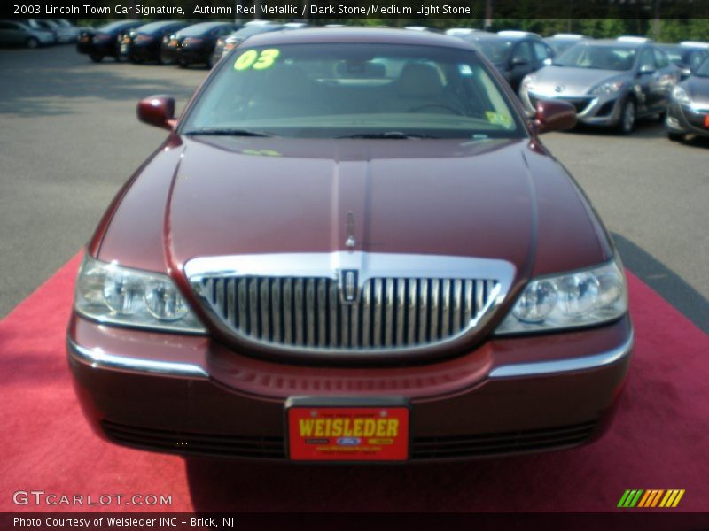 Autumn Red Metallic / Dark Stone/Medium Light Stone 2003 Lincoln Town Car Signature