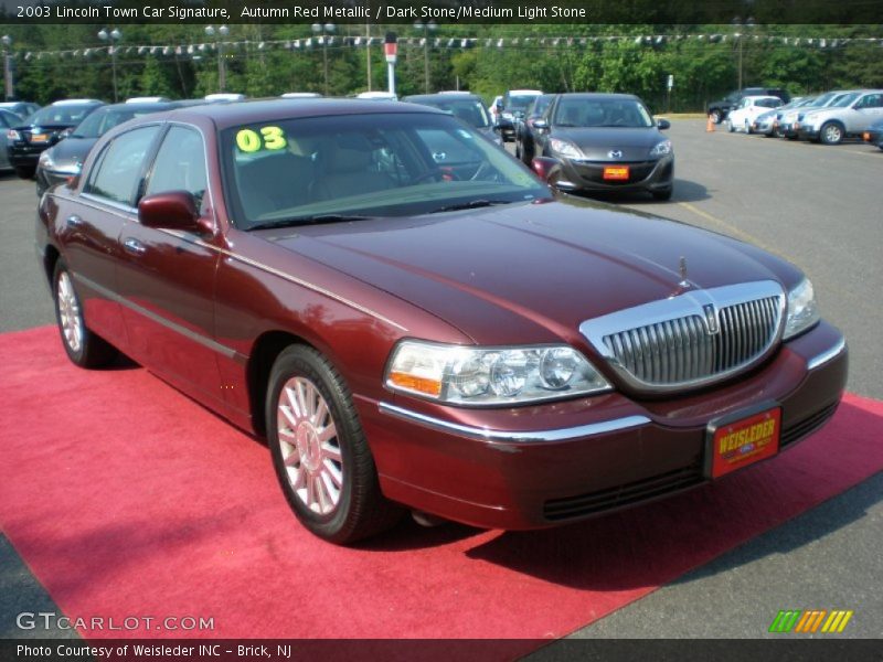 Autumn Red Metallic / Dark Stone/Medium Light Stone 2003 Lincoln Town Car Signature
