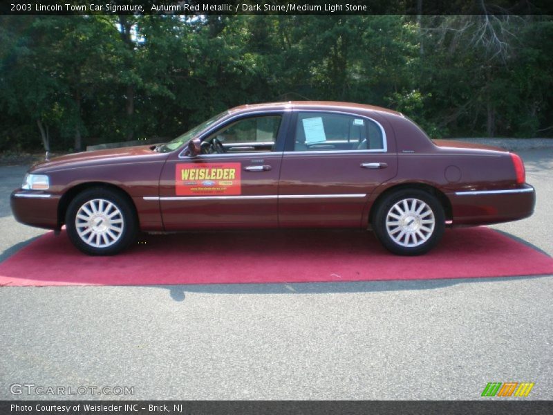 Autumn Red Metallic / Dark Stone/Medium Light Stone 2003 Lincoln Town Car Signature