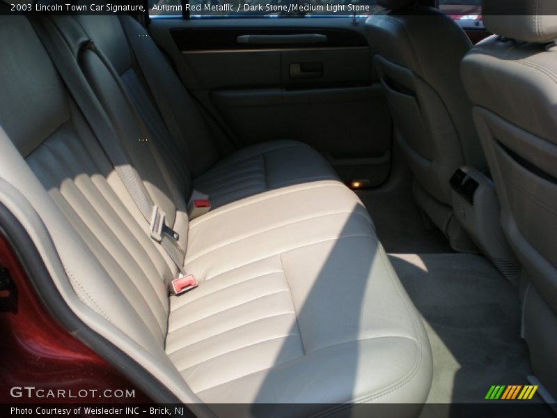Autumn Red Metallic / Dark Stone/Medium Light Stone 2003 Lincoln Town Car Signature