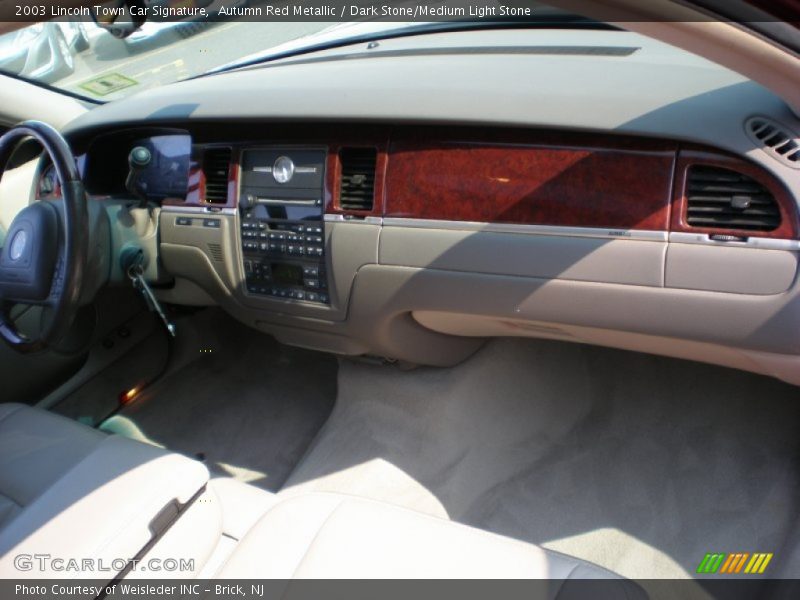 Autumn Red Metallic / Dark Stone/Medium Light Stone 2003 Lincoln Town Car Signature