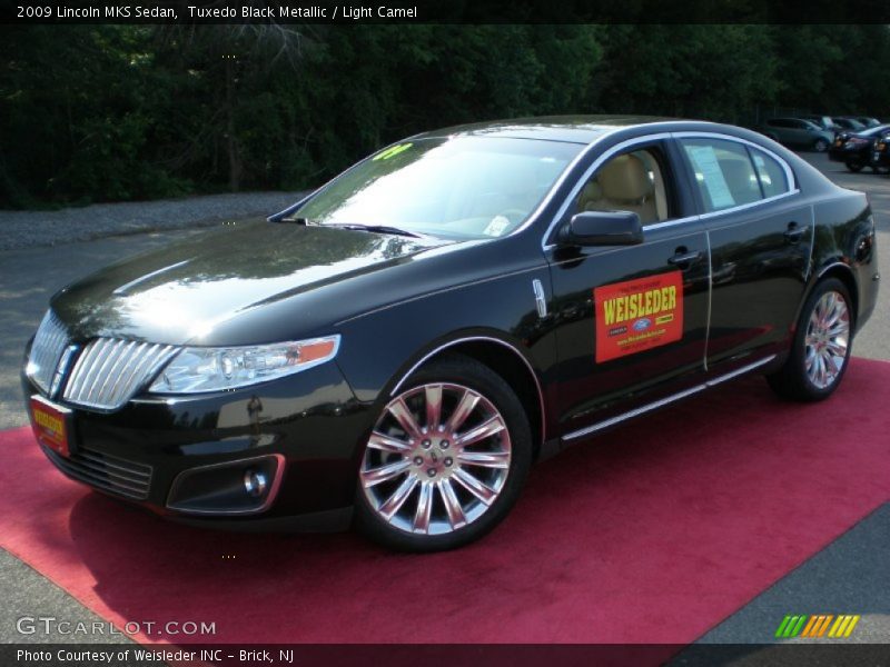 Tuxedo Black Metallic / Light Camel 2009 Lincoln MKS Sedan