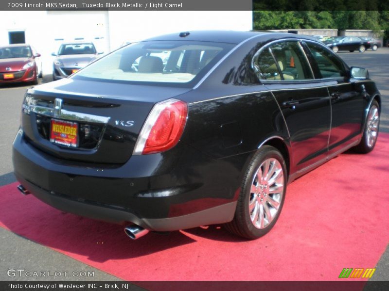 Tuxedo Black Metallic / Light Camel 2009 Lincoln MKS Sedan
