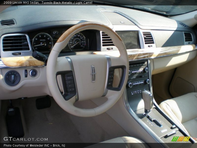 Tuxedo Black Metallic / Light Camel 2009 Lincoln MKS Sedan