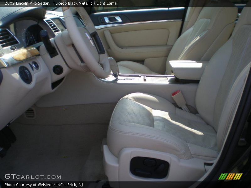 Tuxedo Black Metallic / Light Camel 2009 Lincoln MKS Sedan