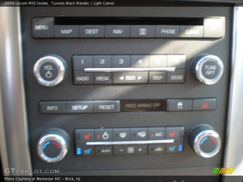 Tuxedo Black Metallic / Light Camel 2009 Lincoln MKS Sedan