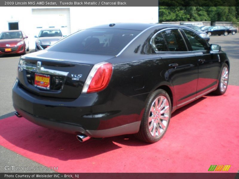 Tuxedo Black Metallic / Charcoal Black 2009 Lincoln MKS AWD Sedan