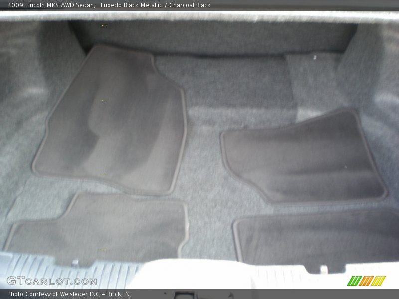 Tuxedo Black Metallic / Charcoal Black 2009 Lincoln MKS AWD Sedan