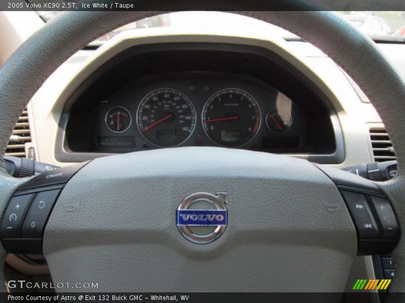 Ice White / Taupe 2005 Volvo XC90 2.5T