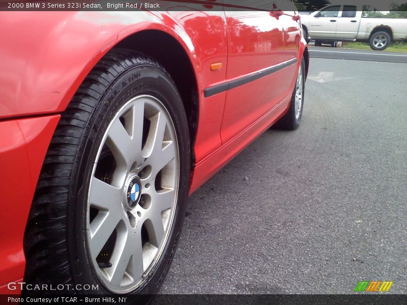 Bright Red / Black 2000 BMW 3 Series 323i Sedan
