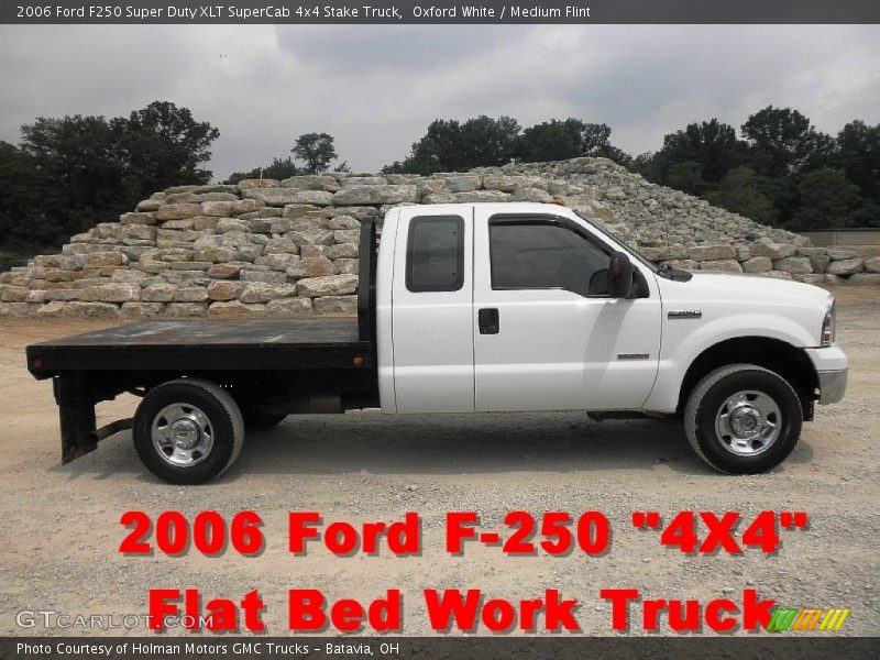 Oxford White / Medium Flint 2006 Ford F250 Super Duty XLT SuperCab 4x4 Stake Truck