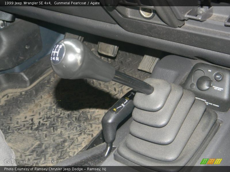 Gunmetal Pearlcoat / Agate 1999 Jeep Wrangler SE 4x4