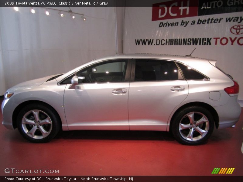 Classic Silver Metallic / Gray 2009 Toyota Venza V6 AWD