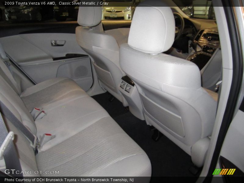 Classic Silver Metallic / Gray 2009 Toyota Venza V6 AWD