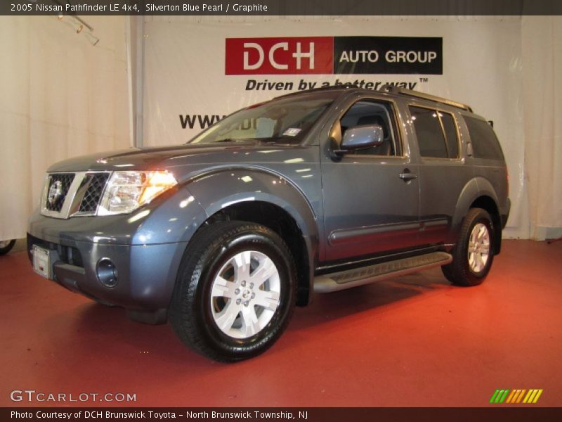 Silverton Blue Pearl / Graphite 2005 Nissan Pathfinder LE 4x4