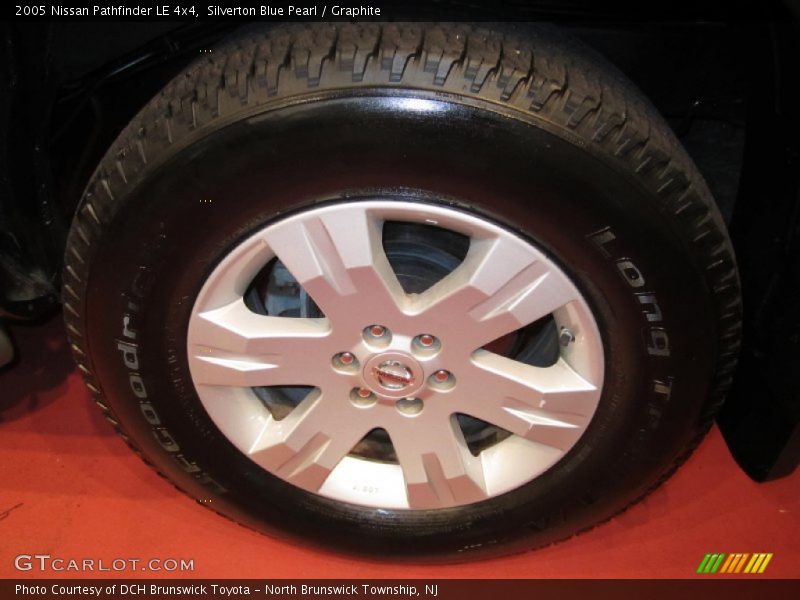 Silverton Blue Pearl / Graphite 2005 Nissan Pathfinder LE 4x4