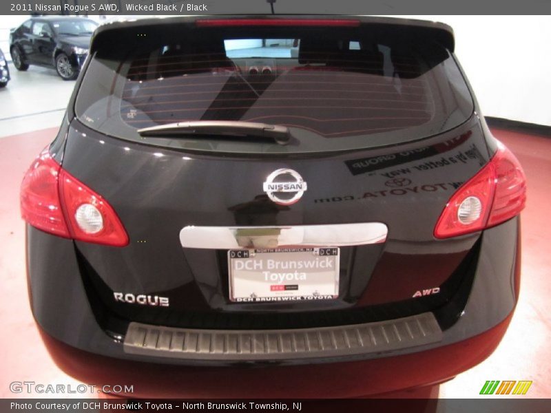 Wicked Black / Black 2011 Nissan Rogue S AWD