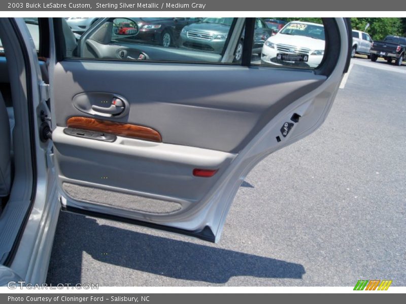 Sterling Silver Metallic / Medium Gray 2003 Buick LeSabre Custom