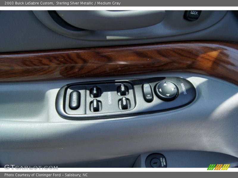 Sterling Silver Metallic / Medium Gray 2003 Buick LeSabre Custom