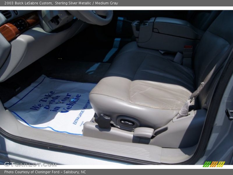 Sterling Silver Metallic / Medium Gray 2003 Buick LeSabre Custom