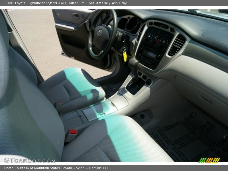 Millenium Silver Metallic / Ash Gray 2006 Toyota Highlander Hybrid 4WD