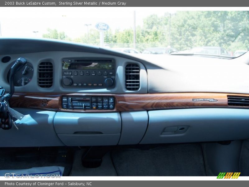 Sterling Silver Metallic / Medium Gray 2003 Buick LeSabre Custom
