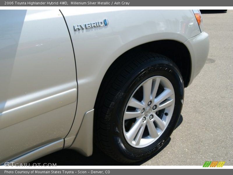 Millenium Silver Metallic / Ash Gray 2006 Toyota Highlander Hybrid 4WD