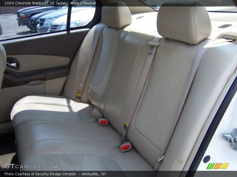 White / Neutral 2004 Chevrolet Malibu LT V6 Sedan