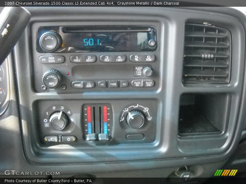 Controls of 2007 Silverado 1500 Classic LS Extended Cab 4x4