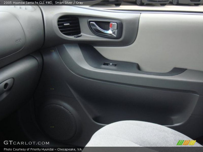 Smart Silver / Gray 2005 Hyundai Santa Fe GLS 4WD