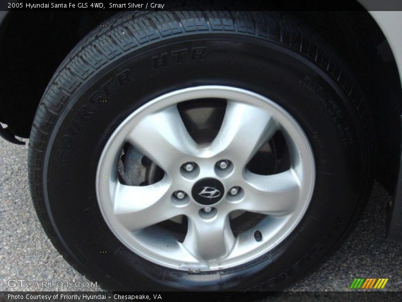 Smart Silver / Gray 2005 Hyundai Santa Fe GLS 4WD