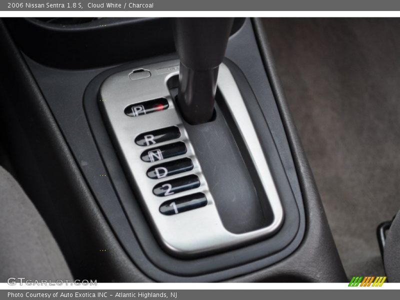 Cloud White / Charcoal 2006 Nissan Sentra 1.8 S