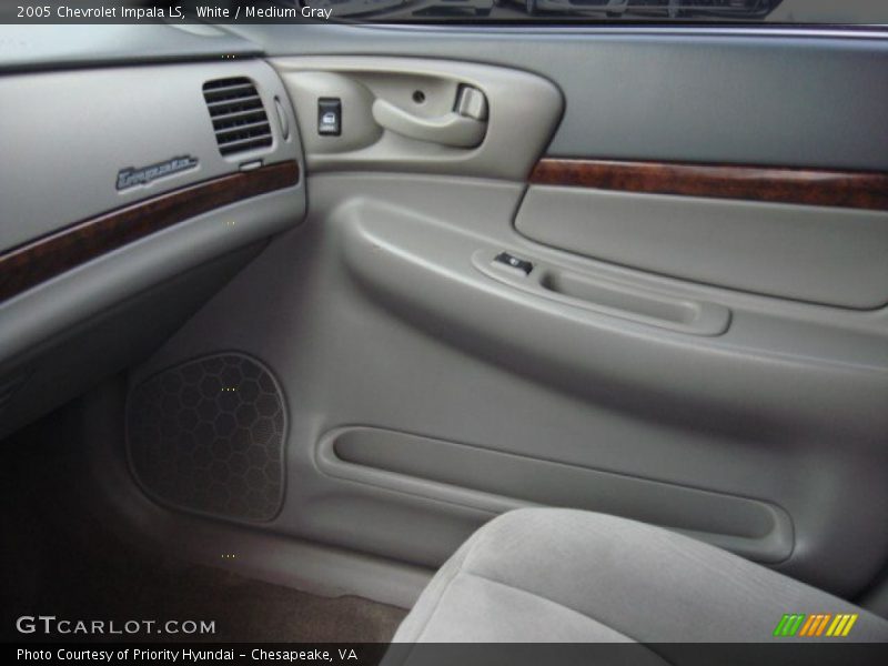 White / Medium Gray 2005 Chevrolet Impala LS