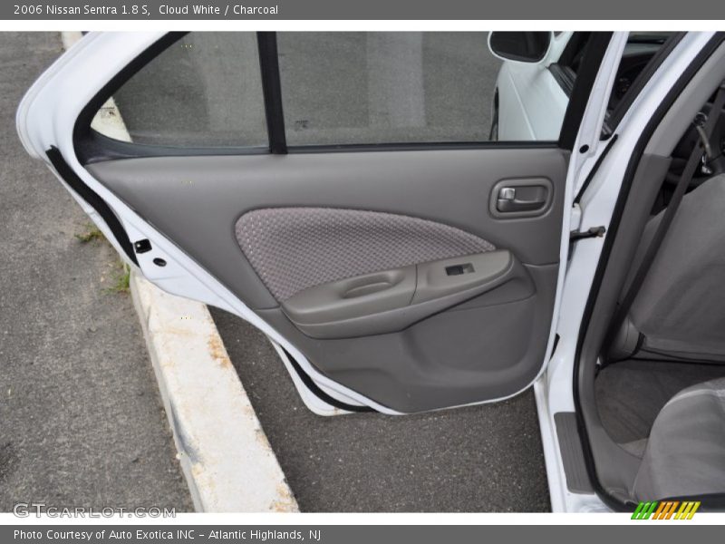 Cloud White / Charcoal 2006 Nissan Sentra 1.8 S