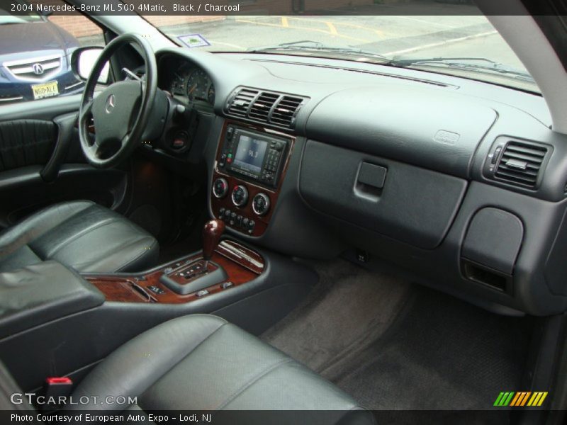 Dashboard of 2004 ML 500 4Matic