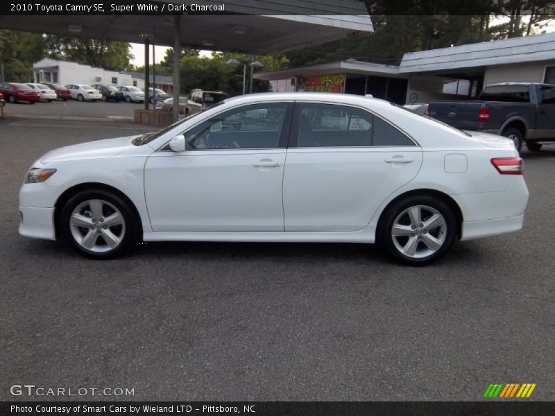 Super White / Dark Charcoal 2010 Toyota Camry SE