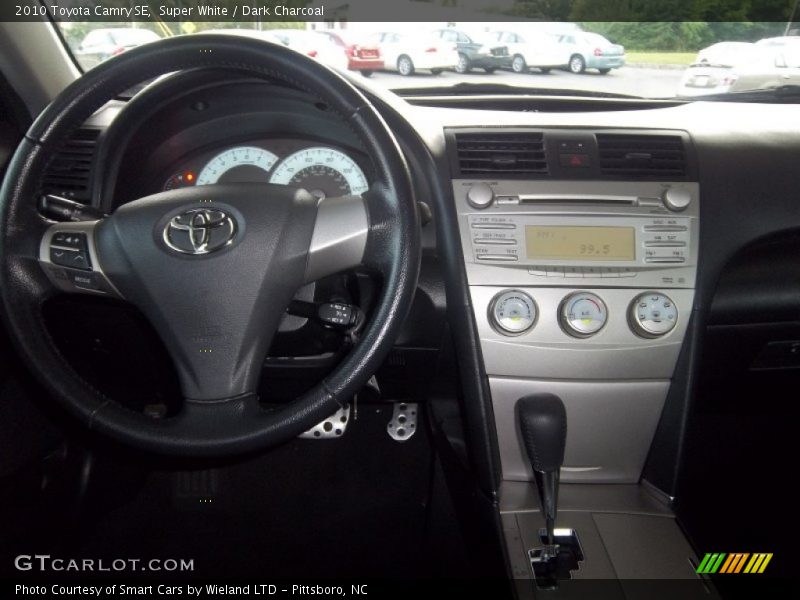 Super White / Dark Charcoal 2010 Toyota Camry SE