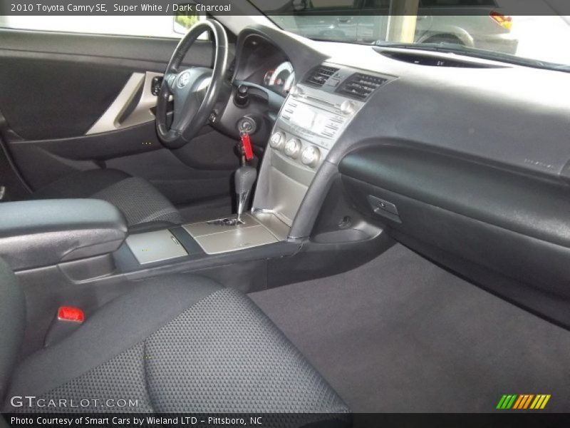 Super White / Dark Charcoal 2010 Toyota Camry SE