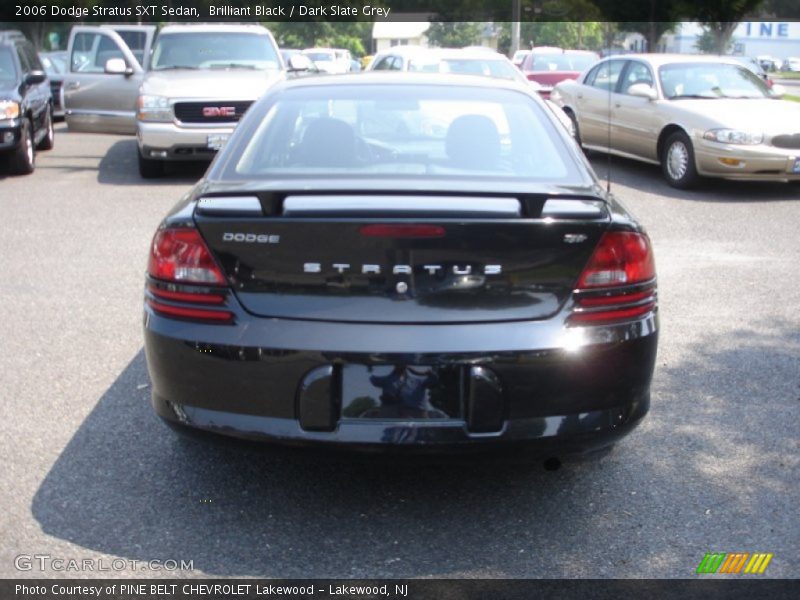 Brilliant Black / Dark Slate Grey 2006 Dodge Stratus SXT Sedan
